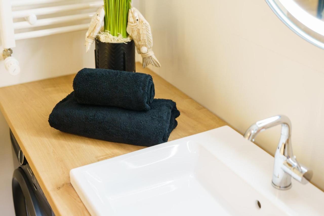 Ustronie Apartments - Apartamenty Komfort, Widok Na Morze, Parking Ustronie Morskie Kültér fotó