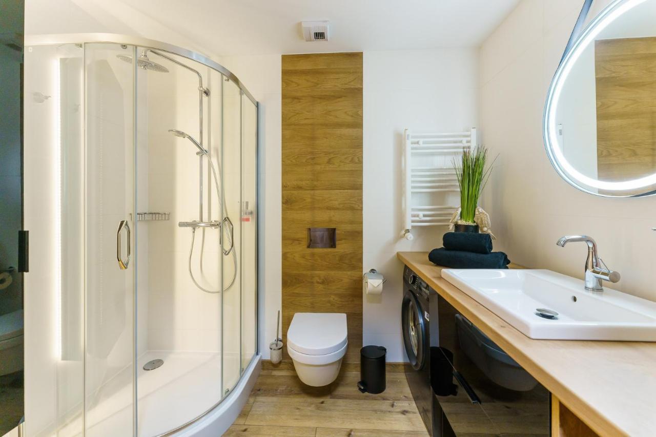 Ustronie Apartments - Apartamenty Komfort, Widok Na Morze, Parking Ustronie Morskie Kültér fotó